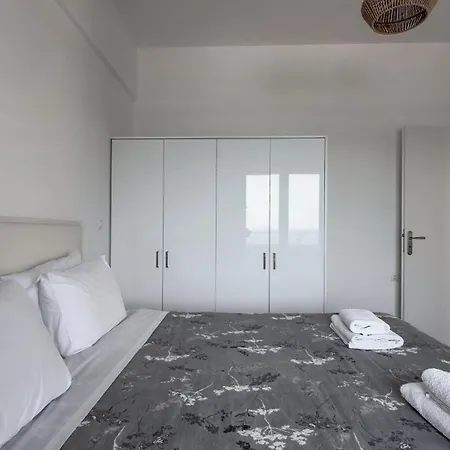 Tiki Apartmán Néa Mákri